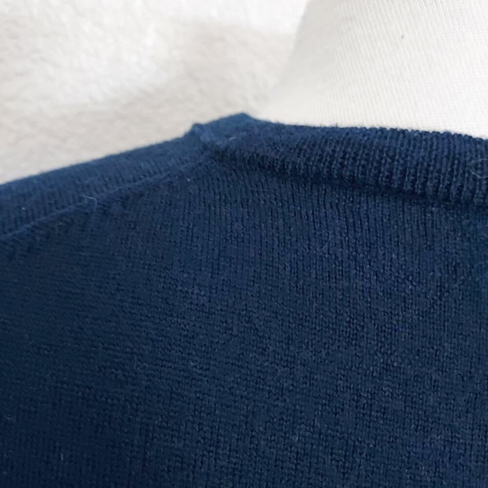 UNTUCKit Blue Merino Wool Sweater Size Small - Picture 9 of 10